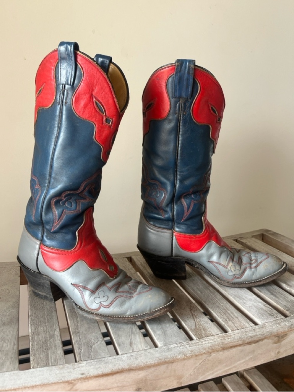 Vintage Laramie Handmade Western Cowboy Boots Red Blue Gray Size 7